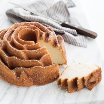 Bakvorm Rose Nordic Ware - Afbeelding 2