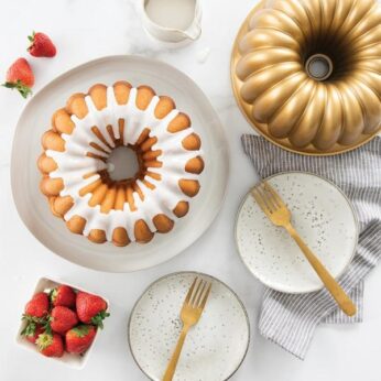 Bakvorm Elegant gold Tulband Nordic Ware - Afbeelding 5